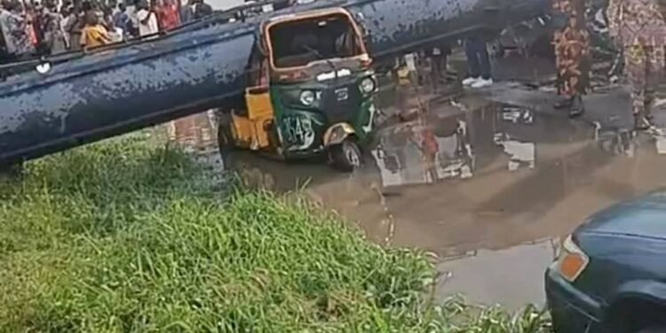 Billboard collapsed in Aba