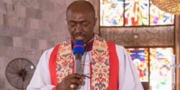 Bishop Ezeofor speaks politicians
