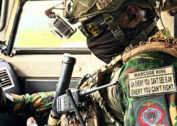 Nigerian troop as Notorious Kidnap Suspect is captured