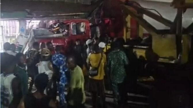 Tanker with Failed Brakes Leaves One Dead in Lagos  ‎
