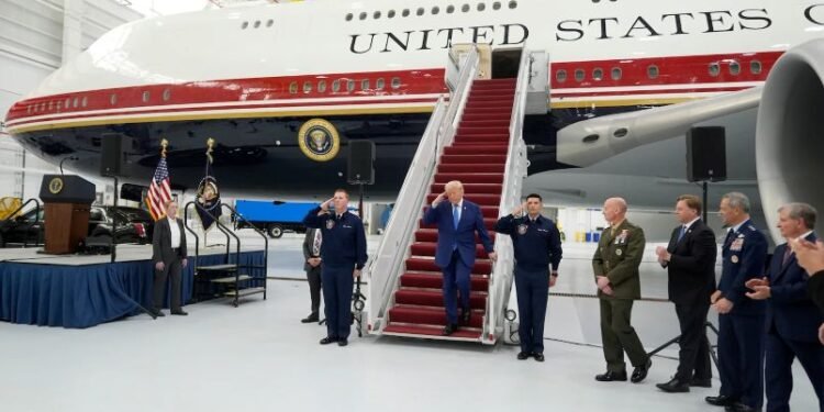 Trump Air Force One Unveiled: Qatar’s Lavish Gift to US President Raises Ethical Questions in Washington